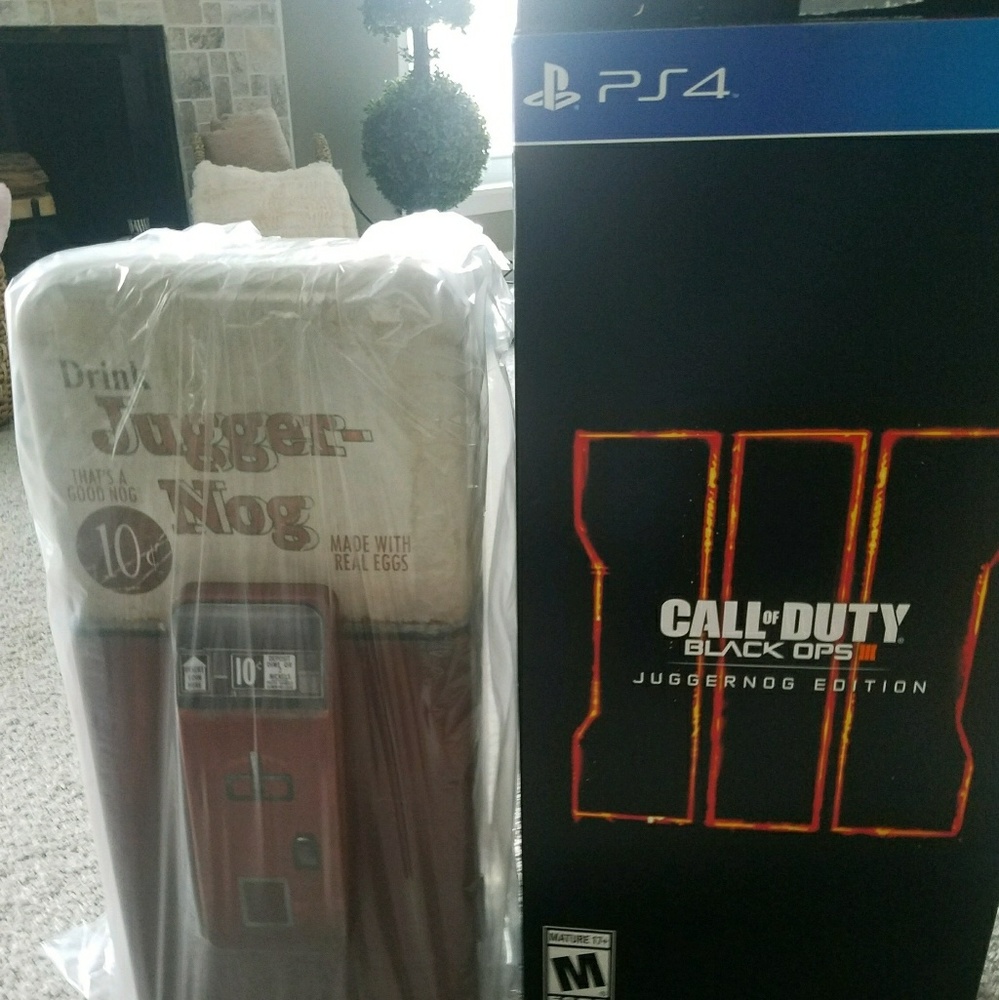 Call of Duty Black Ops 3 Jugger-Nog Mini Fridge